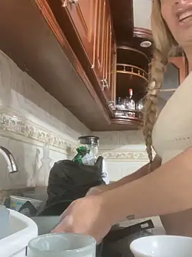 Snapshot of viktoria_davis_ chatting on February 8, 2026, 1:03 am viktoria davis online show from February 8, 2026, 1:03 am