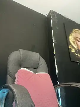 viktoria davis  online show from March 5, 2026, 10:05 pm