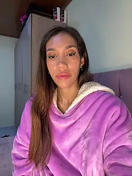 zoe storm online show from February 25, 2026, 3:07 am