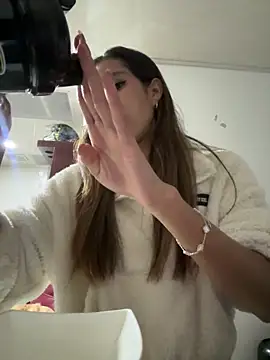 zoe storm online show from January 17, 2026, 2:26 am