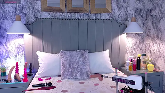 Snapshot of Pocahontas_BGB chatting on October 1, 2025, 8:24 pm Pocahontas BGB online show from October 1, 2025, 8:24 pm