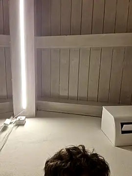 aleteen online show from October 8, 2025, 8:42 pm