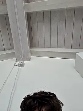 aleteen online show from October 7, 2025, 11:44 am