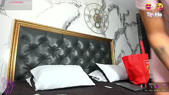 DalayMoore online show from February 27, 2026, 8:19 pm