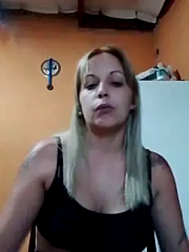 Pilarxxx666 online show from February 11, 2026, 10:42 pm