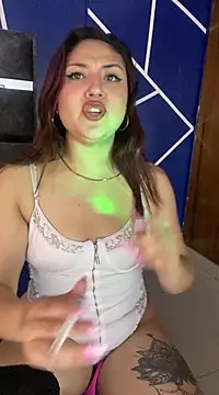 tania 23 online show from February 13, 2025, 4:54 am