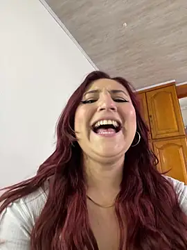 tania 23 online show from March 18, 2025, 8:48 pm