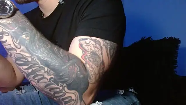 Lliam 2 online show from October 12, 2025, 3:30 am