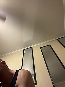 biggzee6 online show from November 29, 2025, 10:10 pm