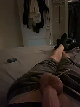 biggzee6 online show from November 8, 2025, 7:01 am