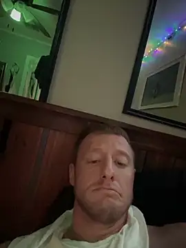 biggzee6 online show from September 28, 2025, 5:47 am