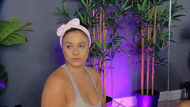 Snapshot of PatriciaSpice chatting on September 26, 2025, 5:25 am PatriciaSpice online show from September 26, 2025, 5:25 am