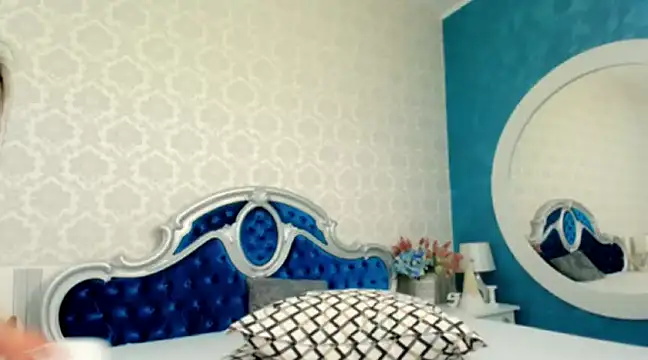 MyaBloom online show from February 13, 2025, 6:41 am