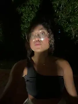 Ariana lily  online show from March 16, 2025, 7:37 am