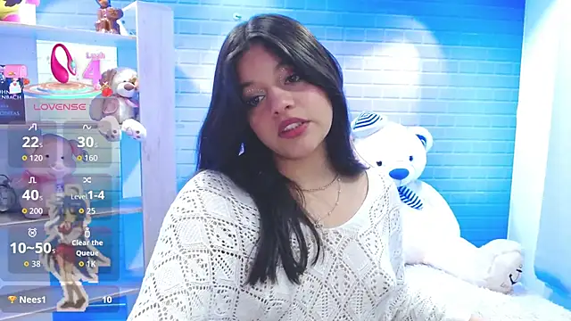 Snapshot of ashley_cute77 chatting on October 17, 2025, 10:39 am ashley cute77 online show from October 17, 2025, 10:39 am