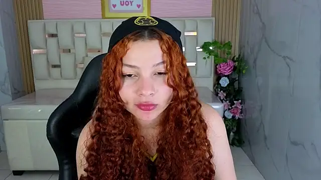 Snapshot of shalon_diaz_s chatting on June 25, 2026, 5:12 am shalon diaz s online show from June 25, 2026, 5:12 am