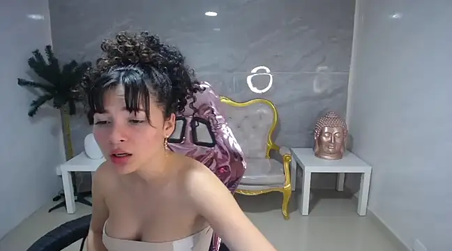 shalon diaz s online show from February 5, 2025, 11:06 pm