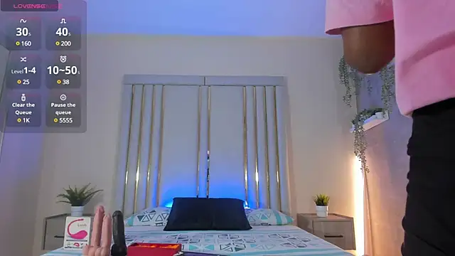Snapshot of Liincostelloo chatting on March 12, 2025, 7:47 pm Liincostelloo online show from March 12, 2025, 7:47 pm