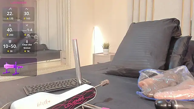 Snapshot of Liincostelloo chatting on January 9, 2026, 12:12 pm Liincostelloo online show from January 9, 2026, 12:12 pm