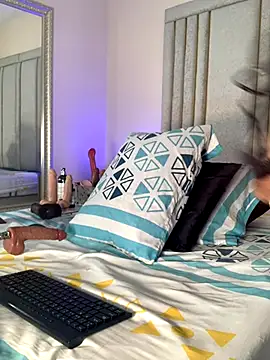 Snapshot of Liincostelloo chatting on September 30, 2025, 12:44 pm Liincostelloo online show from September 30, 2025, 12:44 pm