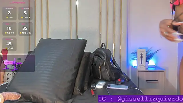 Snapshot of Liincostelloo chatting on November 11, 2025, 7:41 pm Liincostelloo online show from November 11, 2025, 7:41 pm