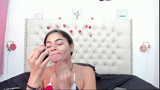 Snapshot of Sophia_beauty_ chatting on October 25, 2025, 1:45 pm Sophia beauty  online show from October 25, 2025, 1:45 pm