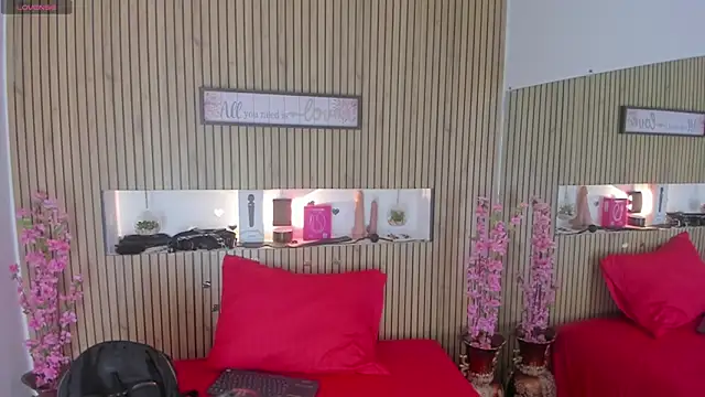 Ashley 7777 online show from October 11, 2025, 1:01 pm