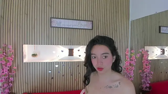 Ashley 7777 online show from October 18, 2025, 3:03 pm