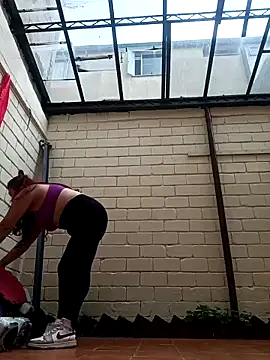 queencarlota82 online show from February 10, 2025, 6:13 pm