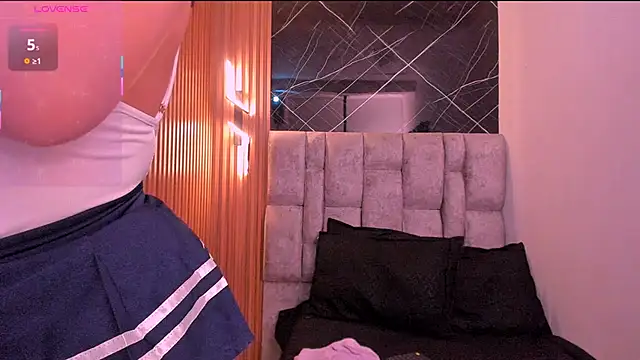 Snapshot of Hiraku_dl chatting on September 17, 2025, 10:23 pm Hiraku dl online show from September 17, 2025, 10:23 pm