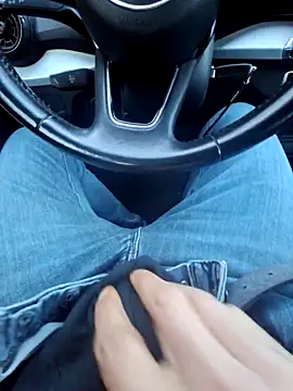 Nzino1983 online show from March 31, 2026, 4:53 pm