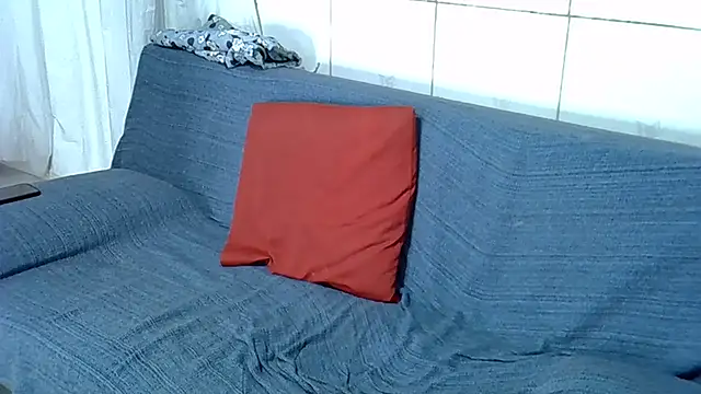 Snapshot of grossocalibre20 chatting on October 19, 2025, 5:48 pm grossocalibre20 online show from October 19, 2025, 5:48 pm