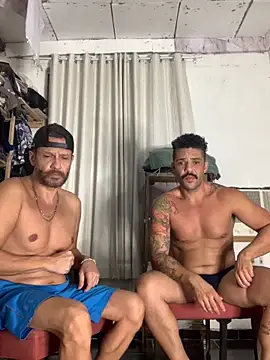 Snapshot of grossocalibre20 chatting on March 16, 2025, 2:21 am grossocalibre20 online show from March 16, 2025, 2:21 am