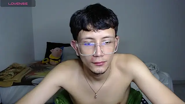 cute mathew online show from March 11, 2025, 11:26 pm