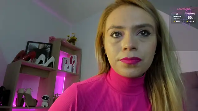 RayaCarr  online show from January 10, 2026, 1:06 pm