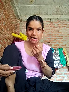 Snapshot of Sexy_Tanya69 chatting on September 30, 2025, 5:57 am Sexy Tanya69 online show from September 30, 2025, 5:57 am