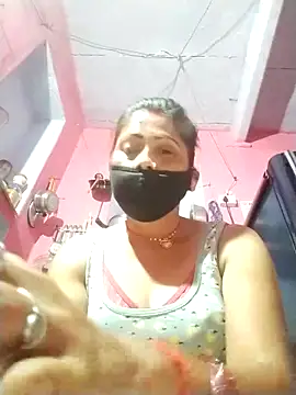 Snapshot of Bhavya_Bhan chatting on October 22, 2025, 12:10 am Bhavya Bhan online show from October 22, 2025, 12:10 am