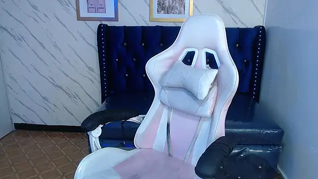 Paulette v online show from February 20, 2025, 12:47 pm