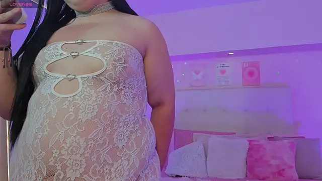 ScarlettDreamss7 online show from April 15, 2026, 11:49 am