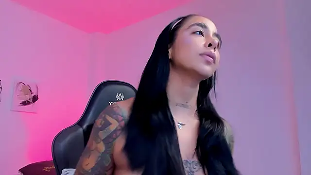 Snapshot of sophierooy22 chatting on October 19, 2025, 2:09 pm sophierooy22 online show from October 19, 2025, 2:09 pm