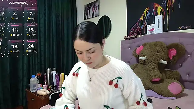 Emmie Hot online show from October 1, 2025, 11:58 am