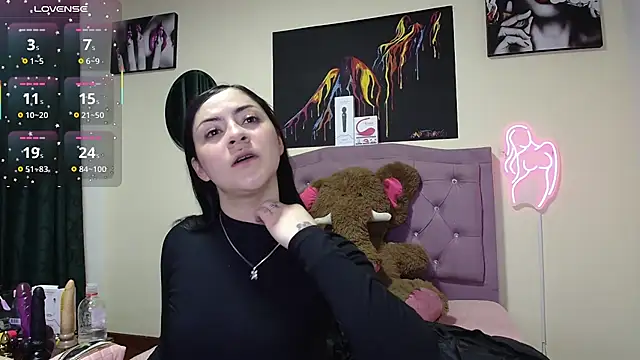 Emmie Hot online show from April 20, 2026, 10:51 am