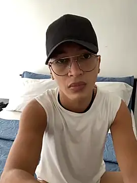 Diegosavage3 online show from September 17, 2025, 6:54 pm