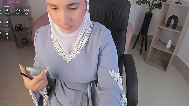 Snapshot of Ayha_khalaf chatting on October 18, 2025, 1:29 am Ayha khalaf online show from October 18, 2025, 1:29 am