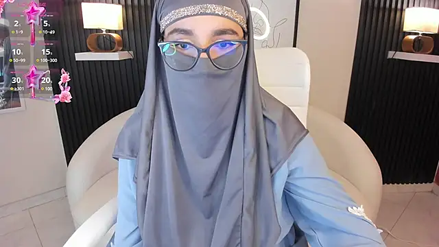 Snapshot of Ayha_khalaf chatting on March 18, 2025, 4:07 am Ayha khalaf online show from March 18, 2025, 4:07 am