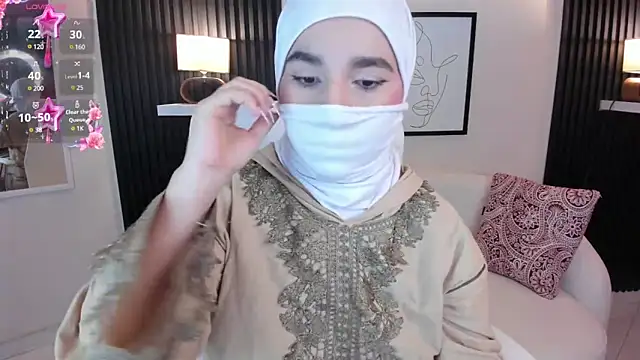 Snapshot of Ayha_khalaf chatting on March 19, 2025, 4:25 am Ayha khalaf online show from March 19, 2025, 4:25 am