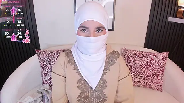 Snapshot of Ayha_khalaf chatting on March 8, 2025, 3:50 am Ayha khalaf online show from March 8, 2025, 3:50 am