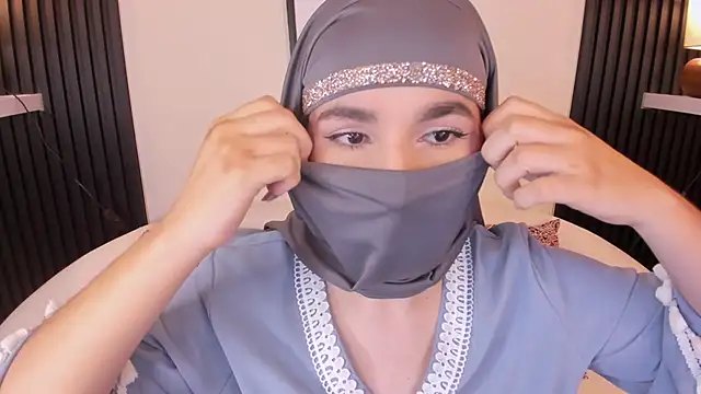 Snapshot of Ayha_khalaf chatting on March 11, 2025, 3:36 am Ayha khalaf online show from March 11, 2025, 3:36 am