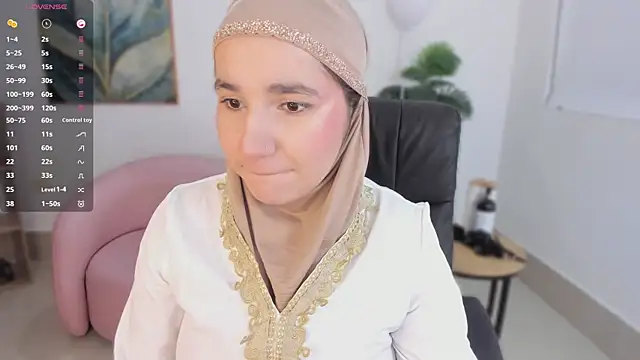 Snapshot of Ayha_khalaf chatting on September 28, 2025, 1:23 am Ayha khalaf online show from September 28, 2025, 1:23 am