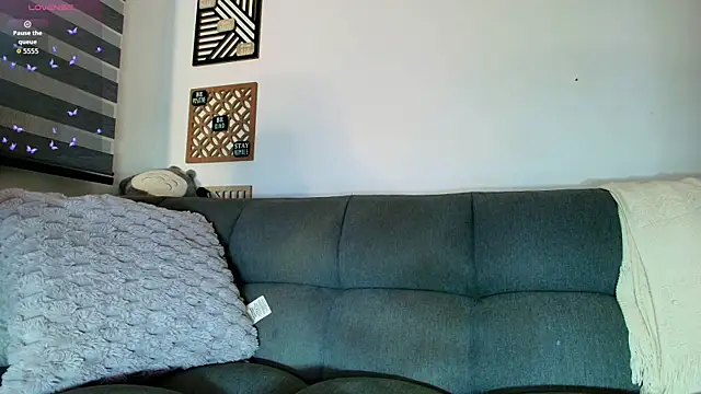 Snapshot of love_sharol_ chatting on October 31, 2025, 3:36 am love sharol online show from October 31, 2025, 3:36 am